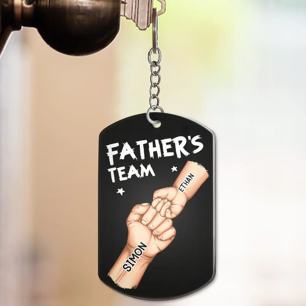 Daddy's Team Fist Bump Personalized Keychain - Custom Gift with Kids Names